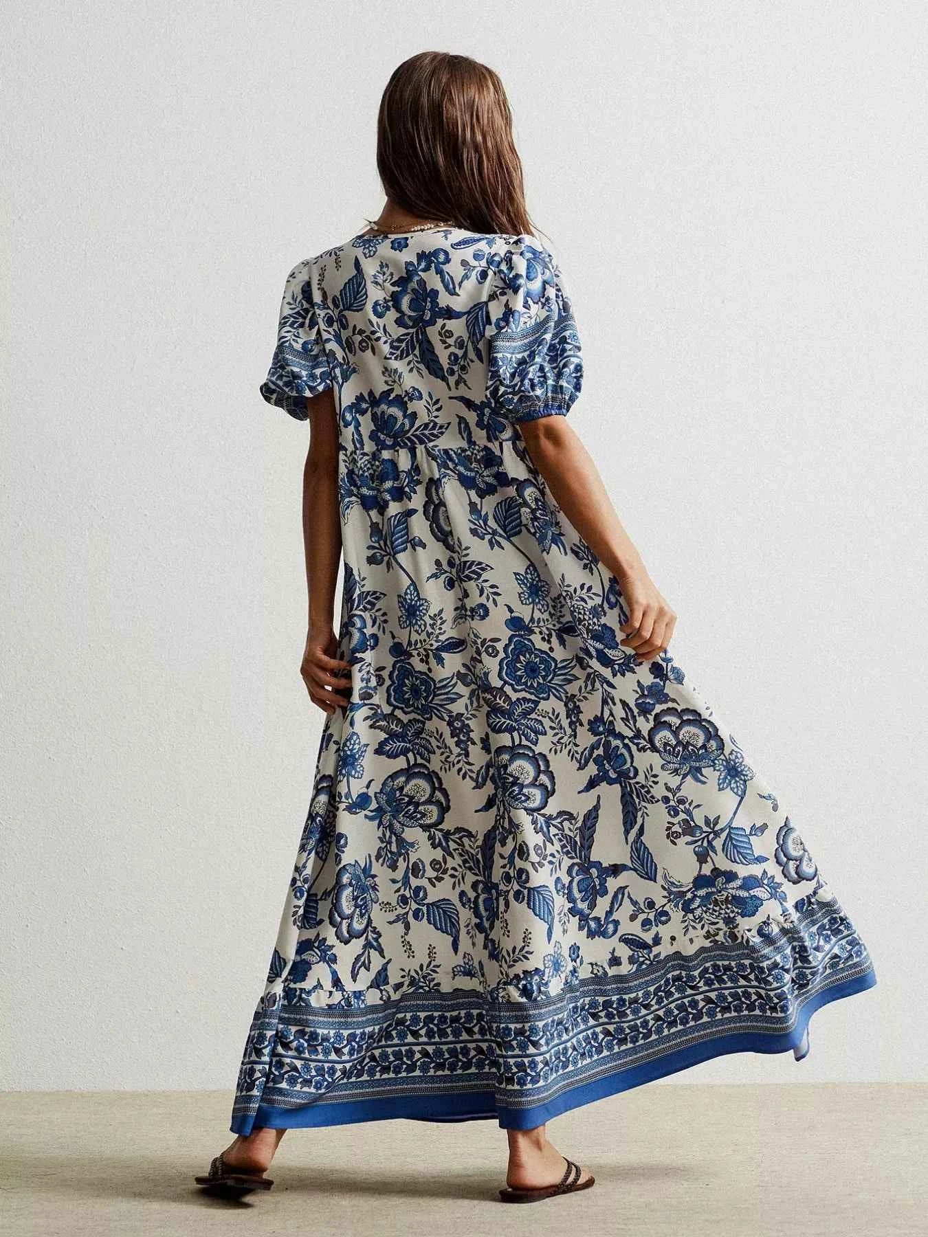 Robe maxi à imprimé floral, col noué et manches bouffantes