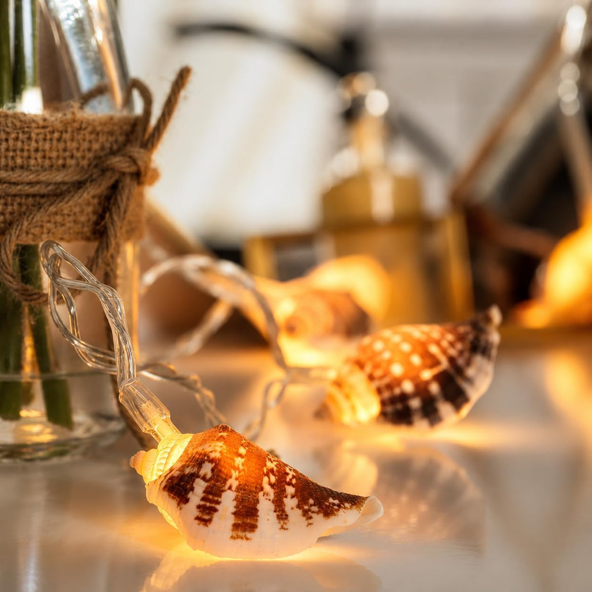 Guirlande lumineuse aux coquillages naturels — 10 LED blanc chaud, 1,50 m
