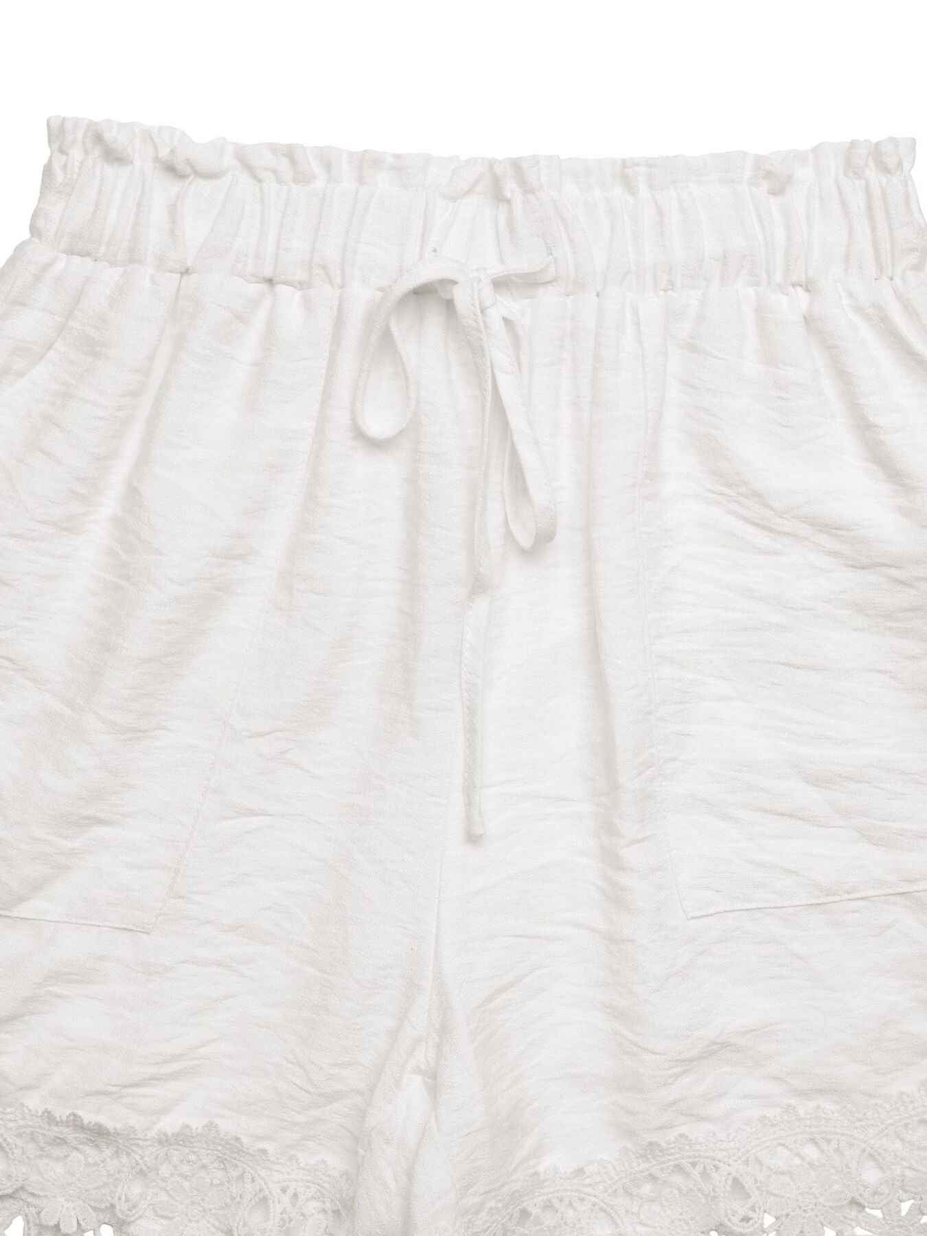 Short taille élastique à cordon et bordure en dentelle
