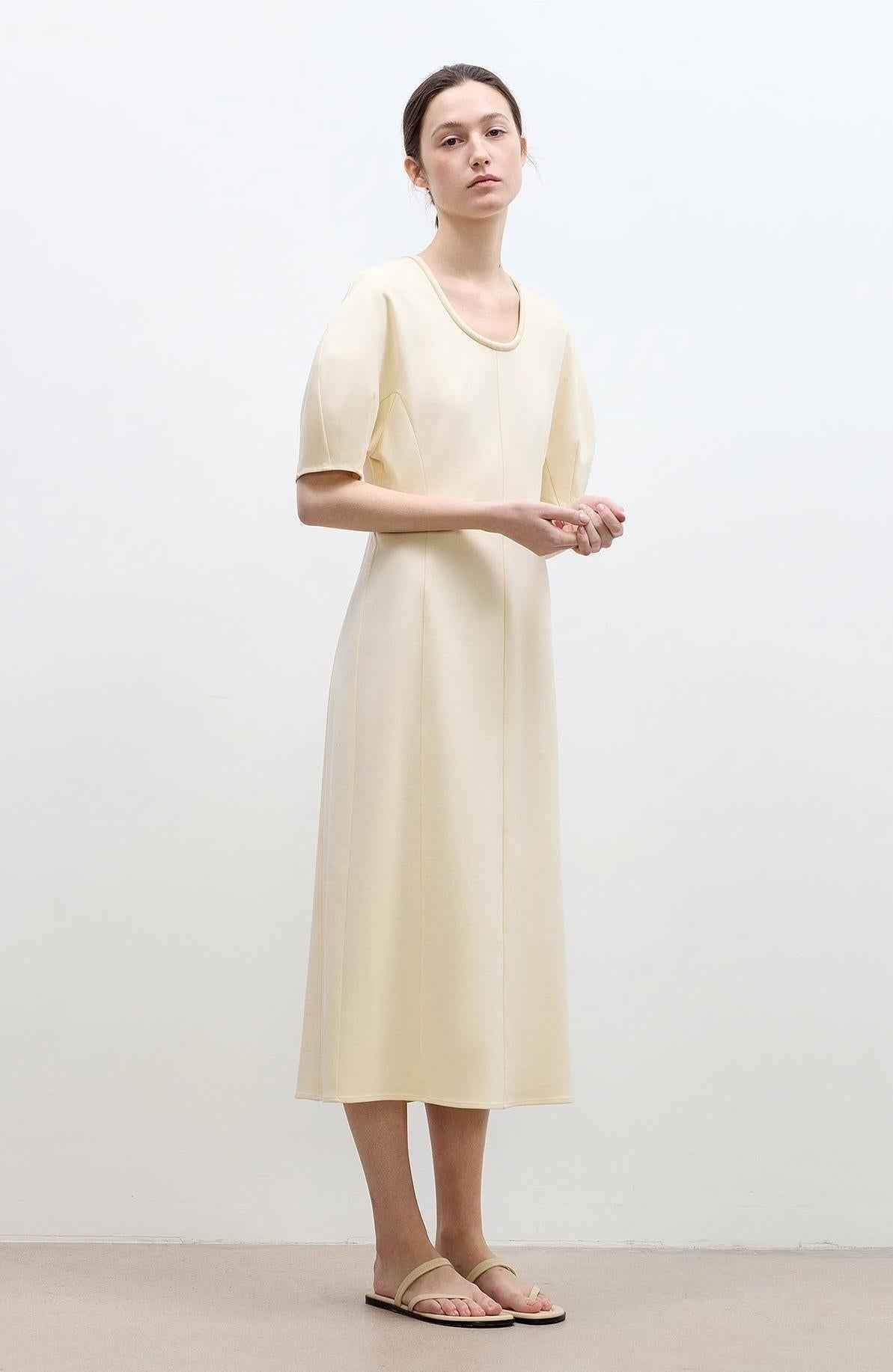 Robe en coton mercerisé col en U avec ceinture et jupe courbe - MyParisMonaco