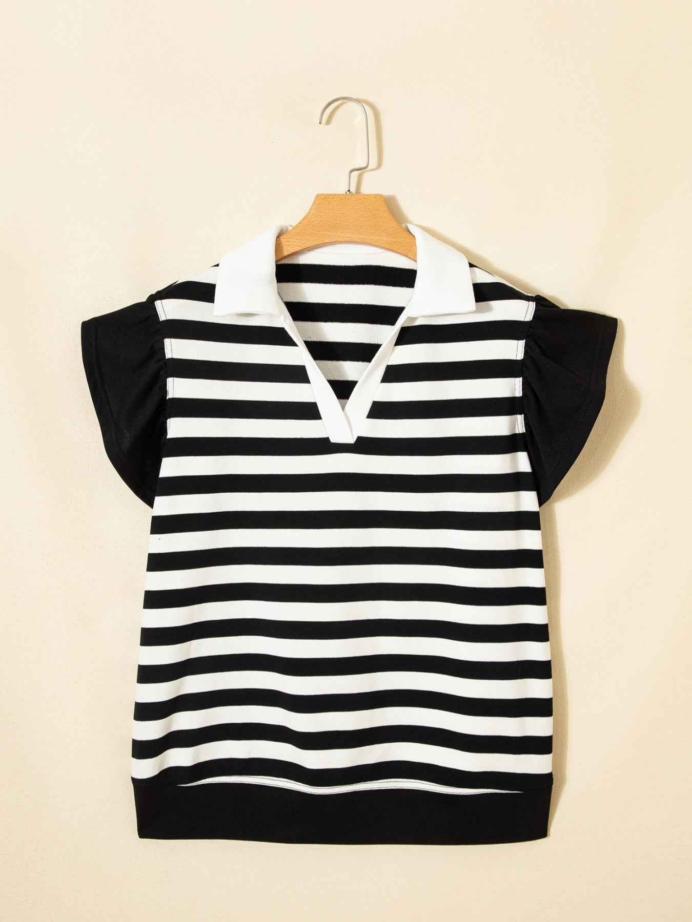 Blouse rayée à manches volantées