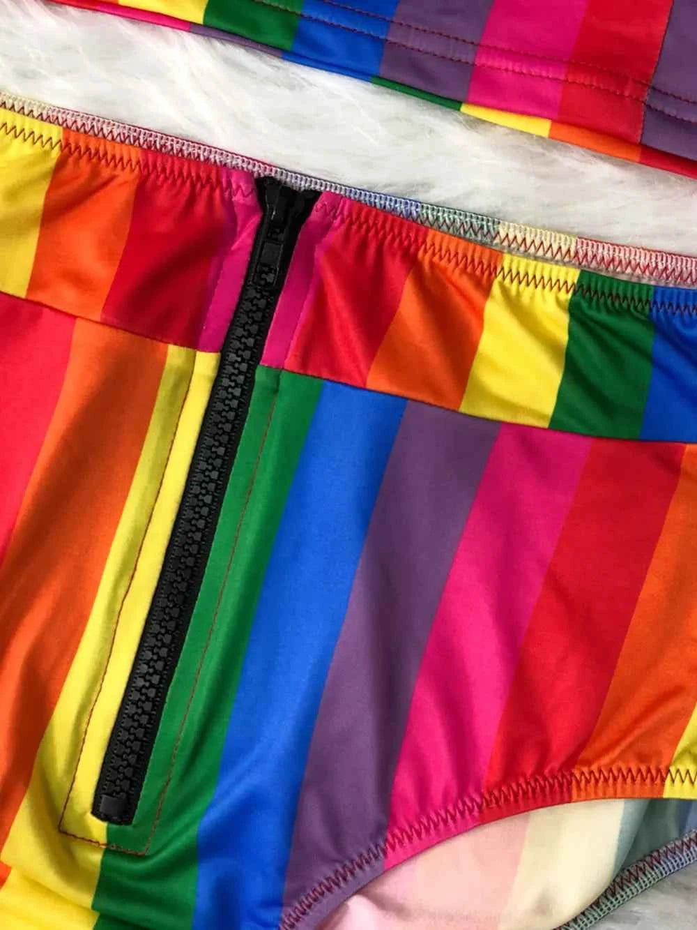 Ensemble maillot deux pièces top demi-zip contrastant et culotte