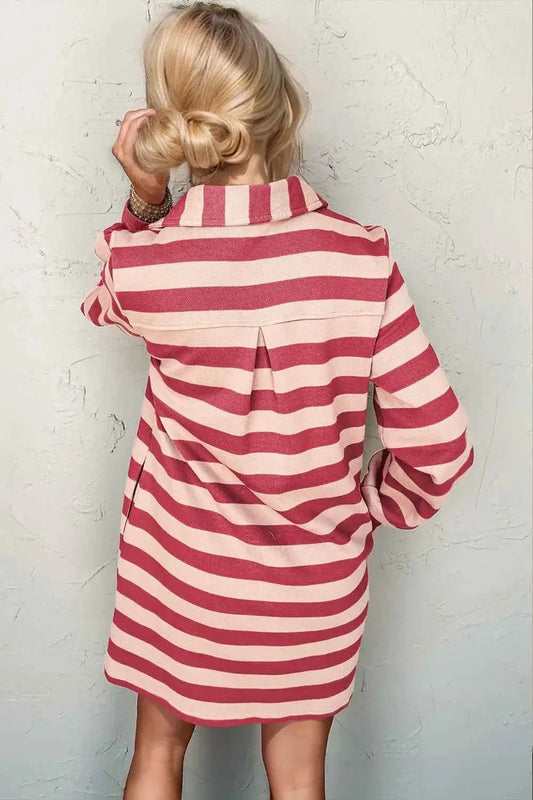 Robe rayée col contrasté manches longues