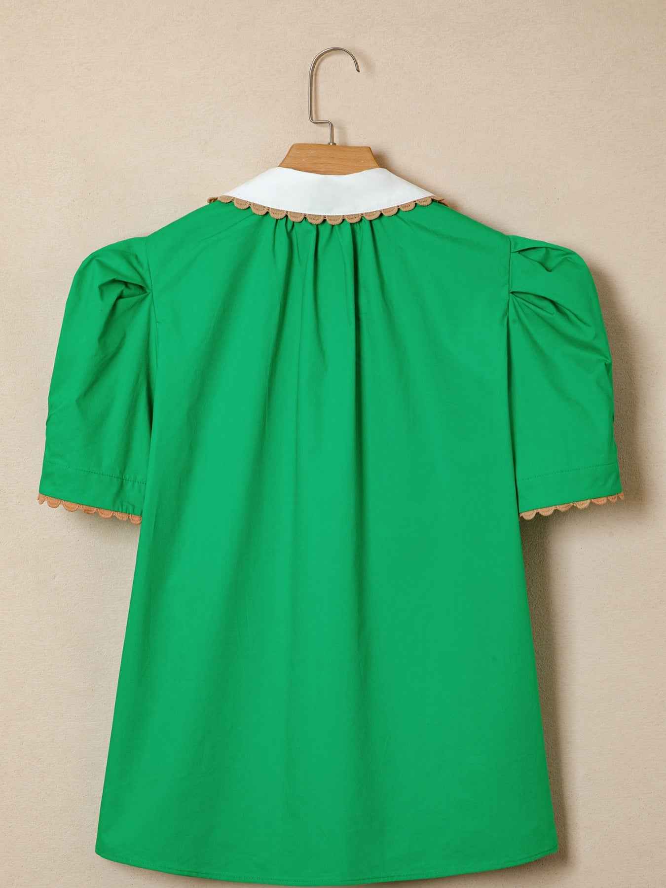Blouse col chemise color block à passepoil et manches courtes