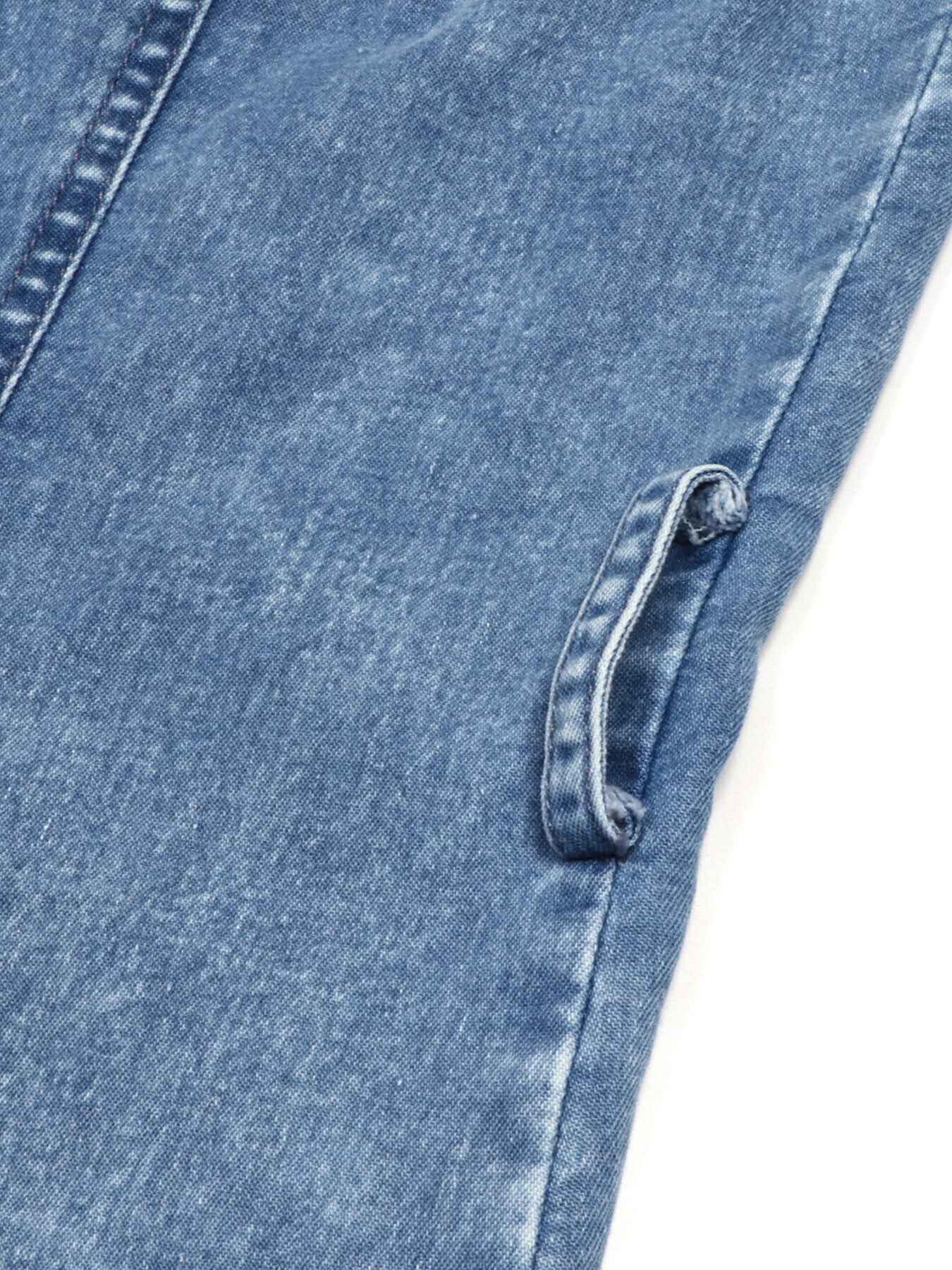 Robe en denim col licou boutonnée devant