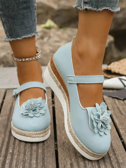 Mary Jane ornées de fleurs à talon bas
