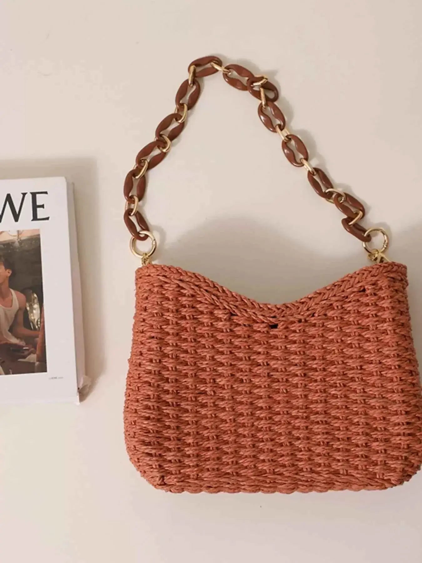 Petit sac à épaule en paille tressée
