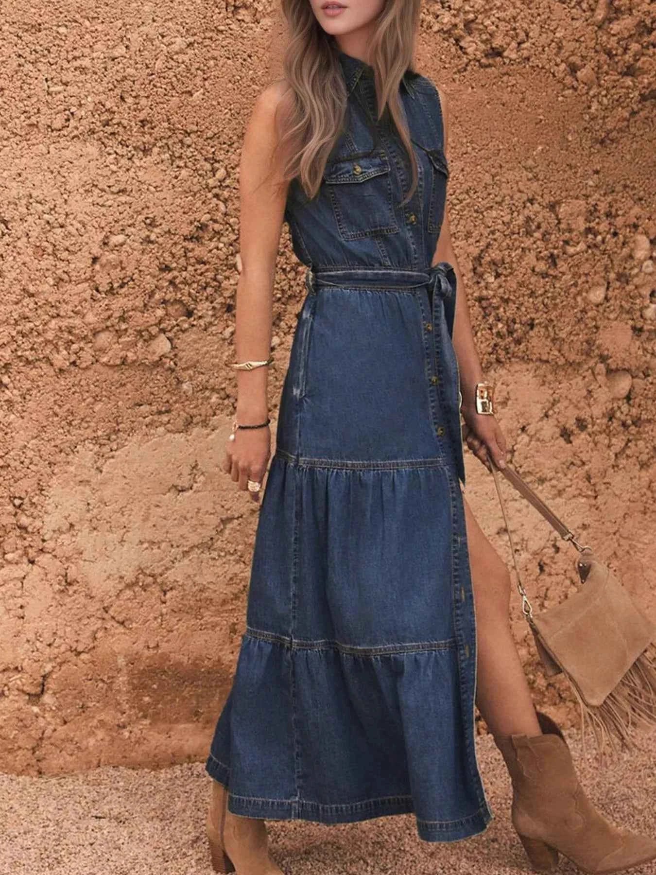 Robe en denim sans manches à boutons