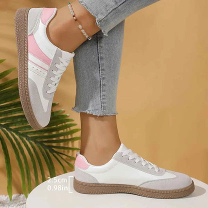 Sneakers à lacets bout rond