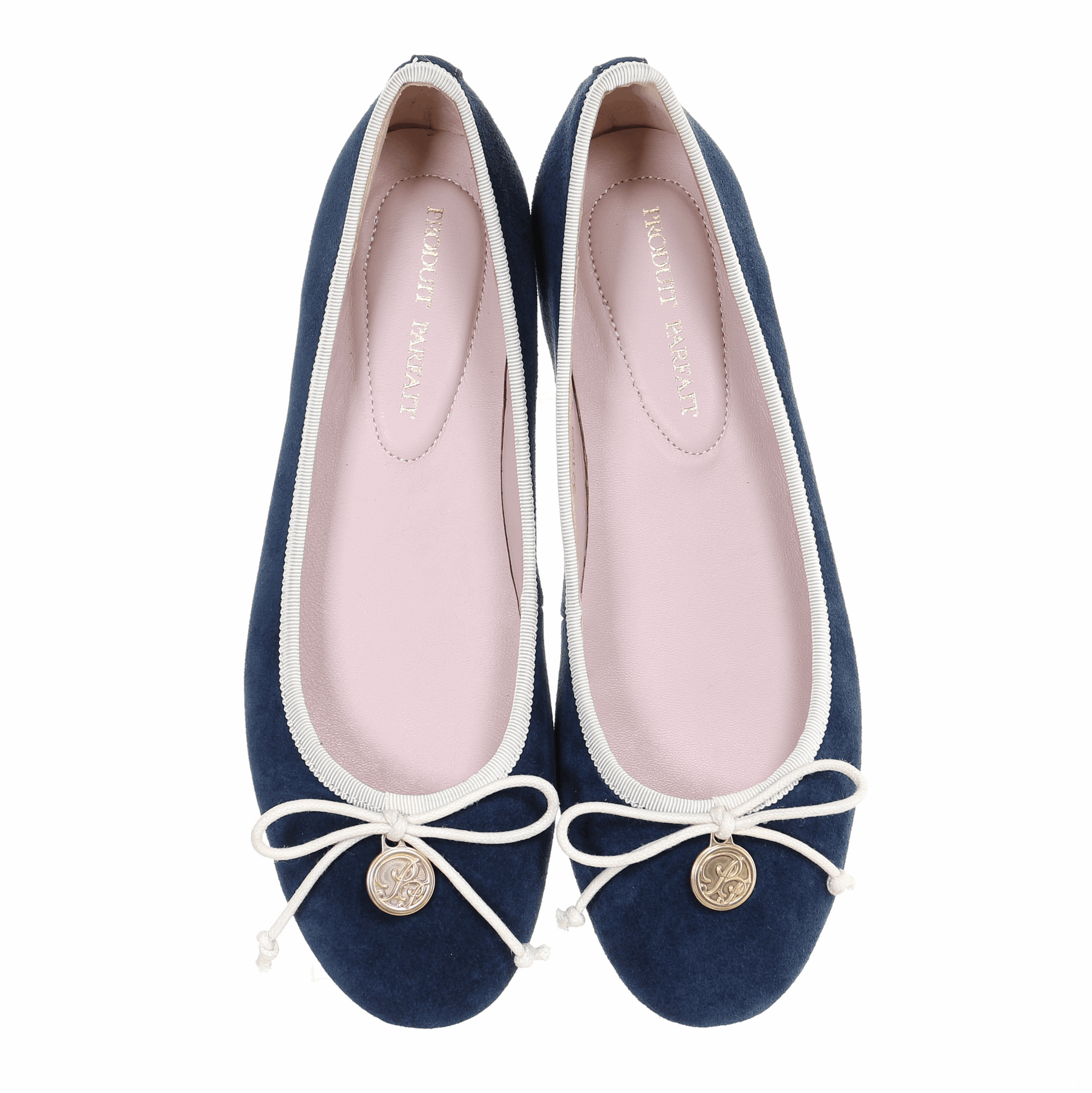 Ballerines en daim avec nœud bleu marine