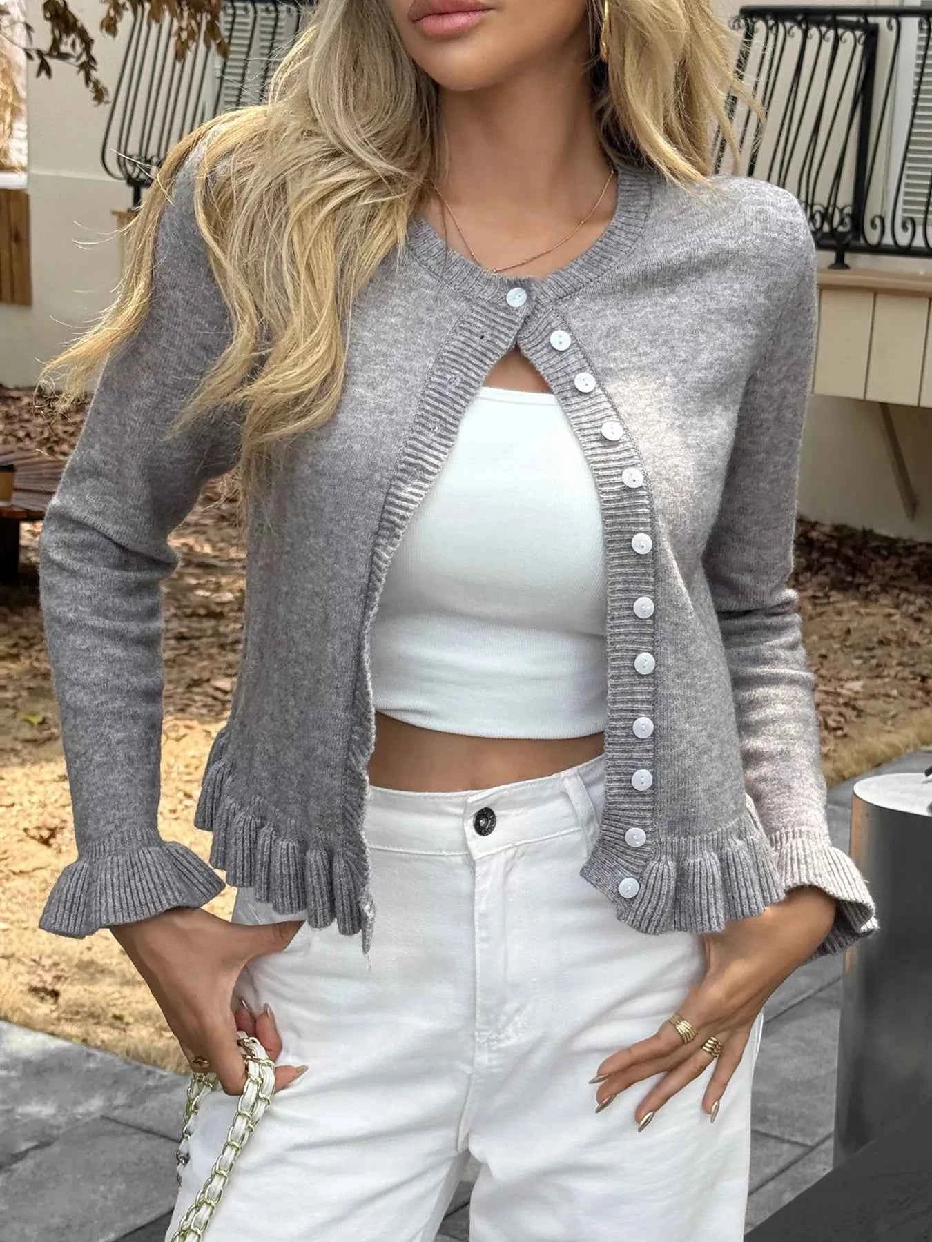 Cardigan en maille boutonné à volants