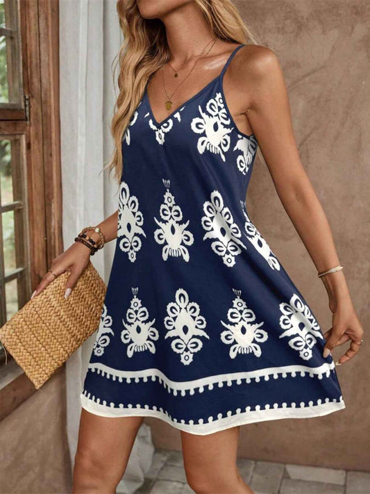Robe mini sans manches col V imprimée