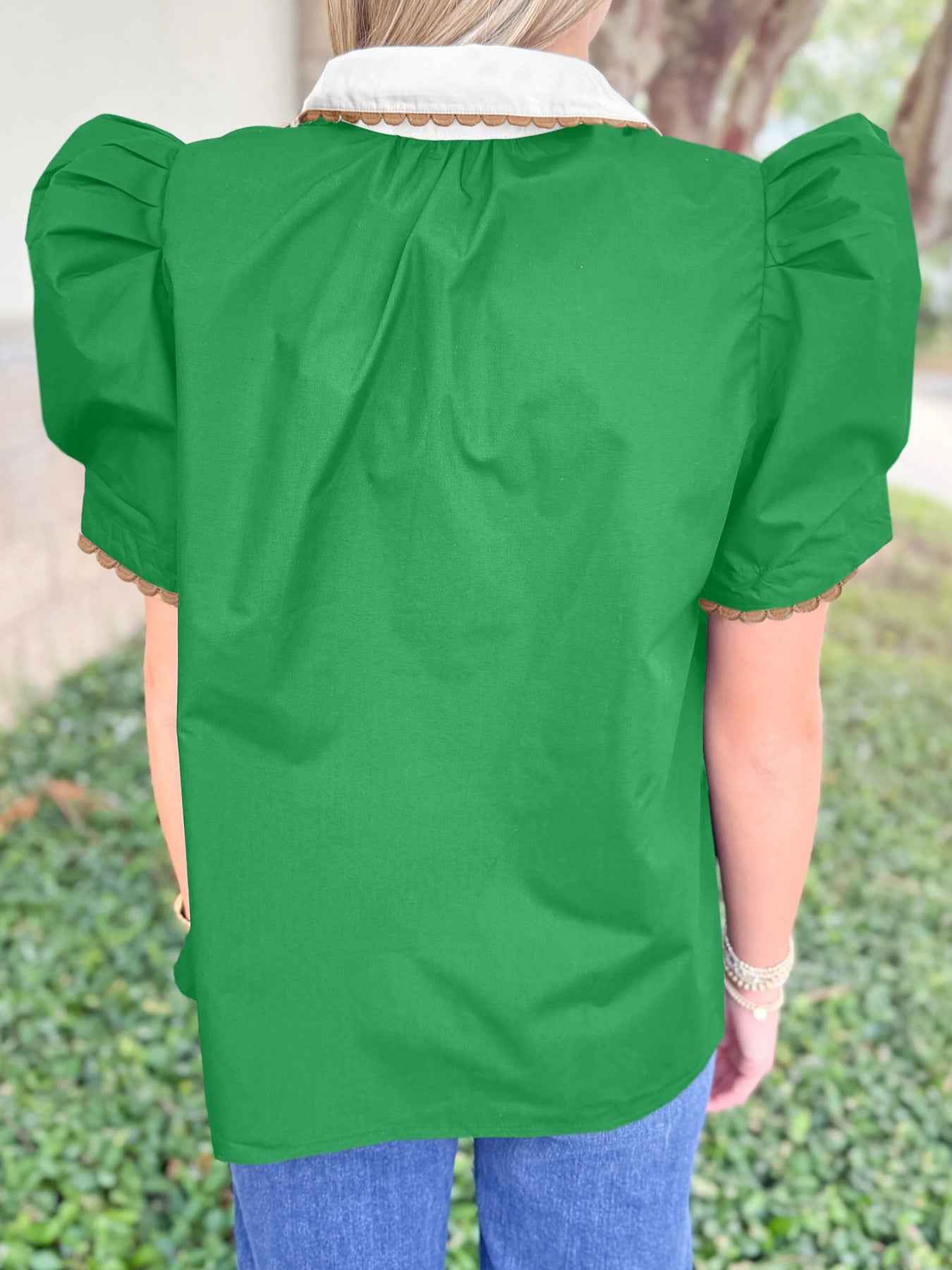 Blouse col chemise color block à passepoil et manches courtes