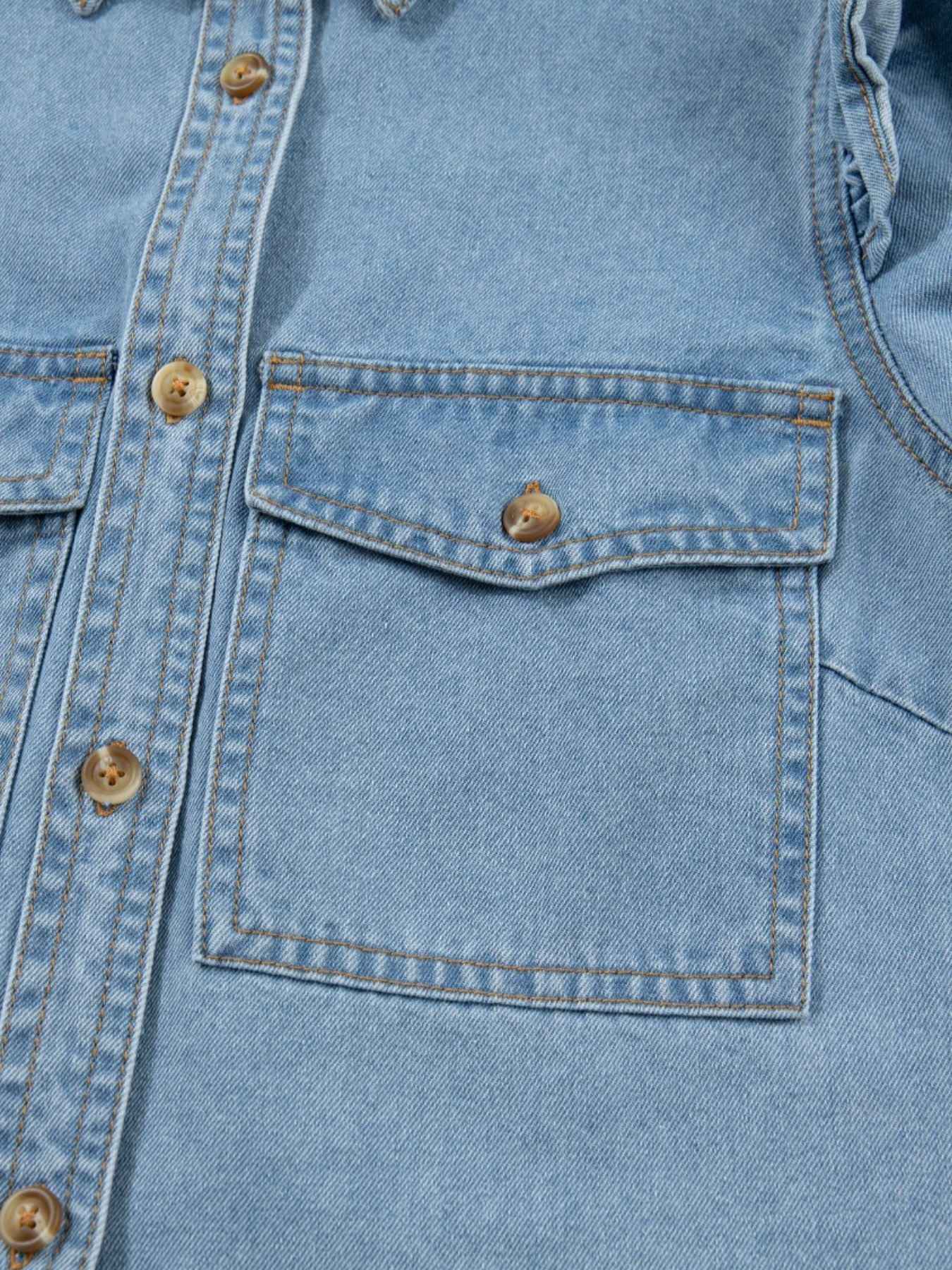 Chemise en jean boutonnée à volants