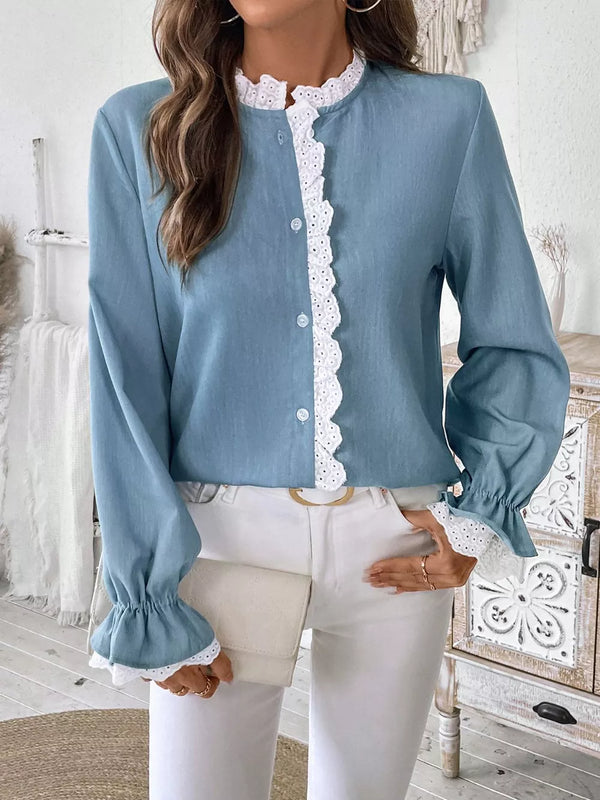 Chemise boutonnée manches longues détail dentelle bleu ciel