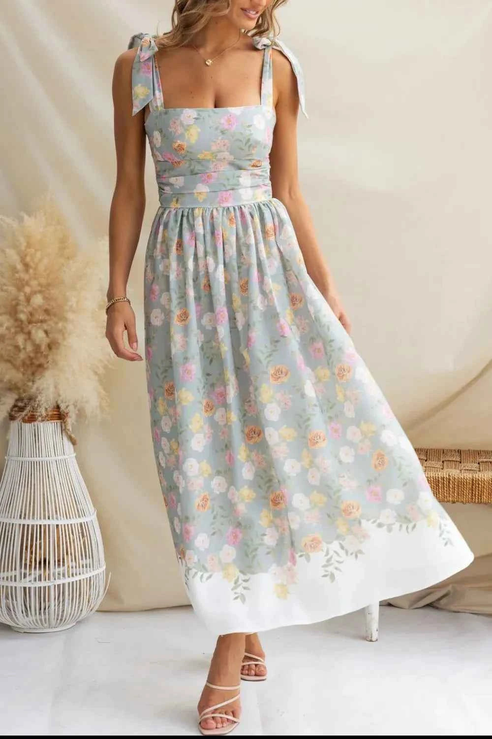 Robe midi camisole à bretelles nouées et imprimé