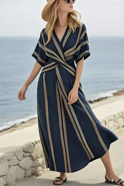 Robe maxi portefeuille rayée à manches courtes