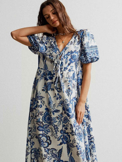 Robe maxi à imprimé floral, col noué et manches bouffantes