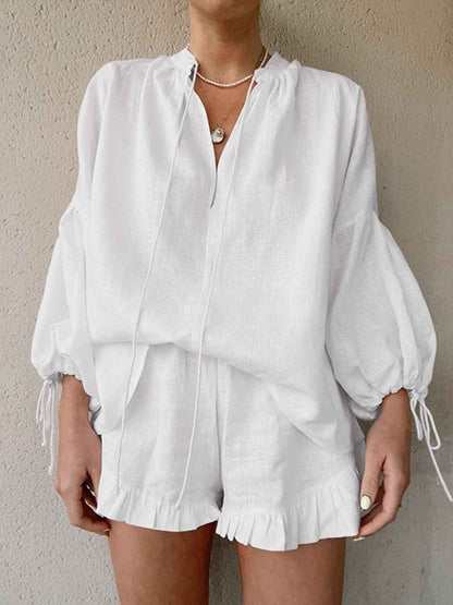 Ensemble deux pièces blouse à col noué et manches ballon avec short