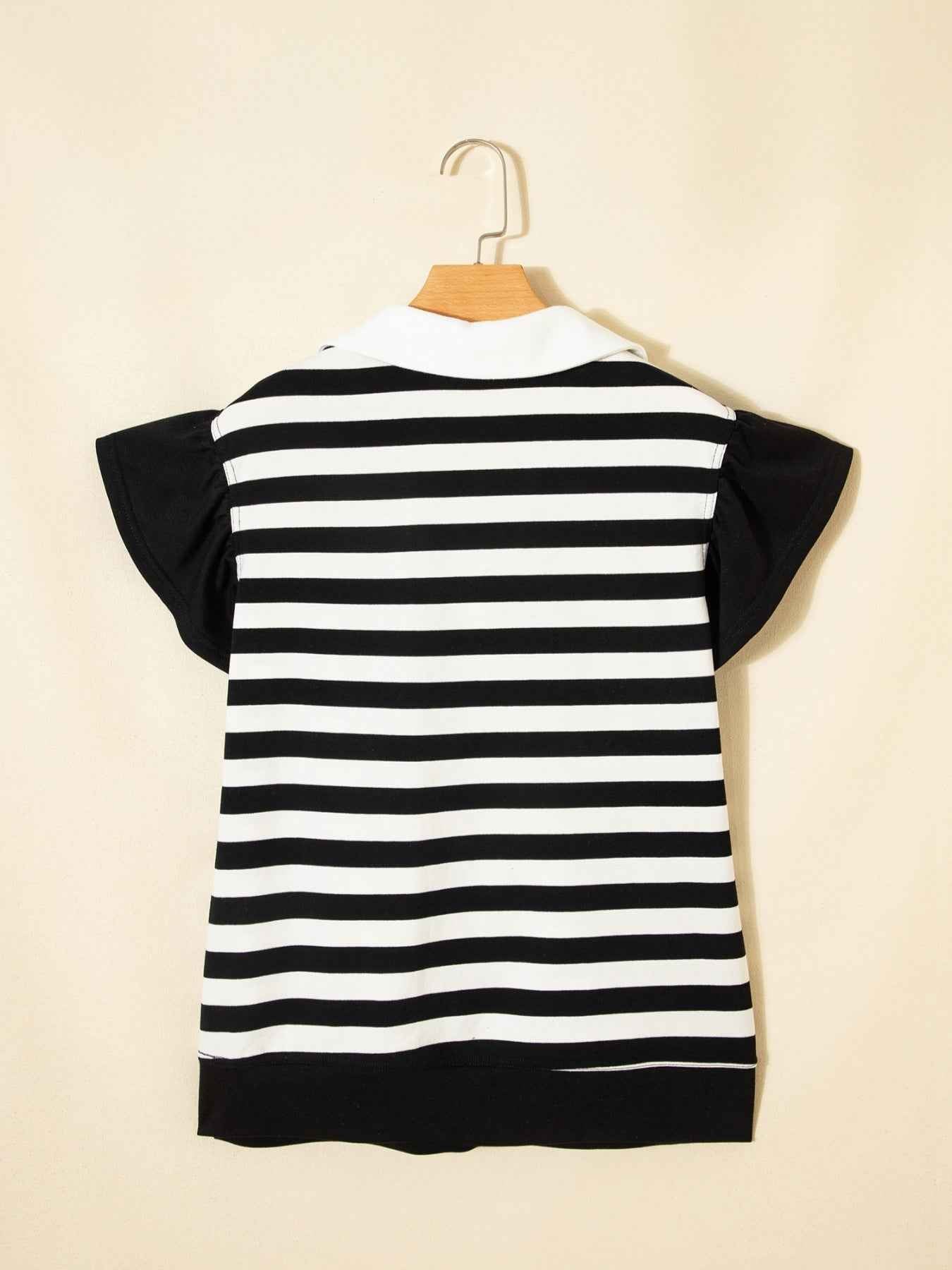Blouse rayée à manches volantées