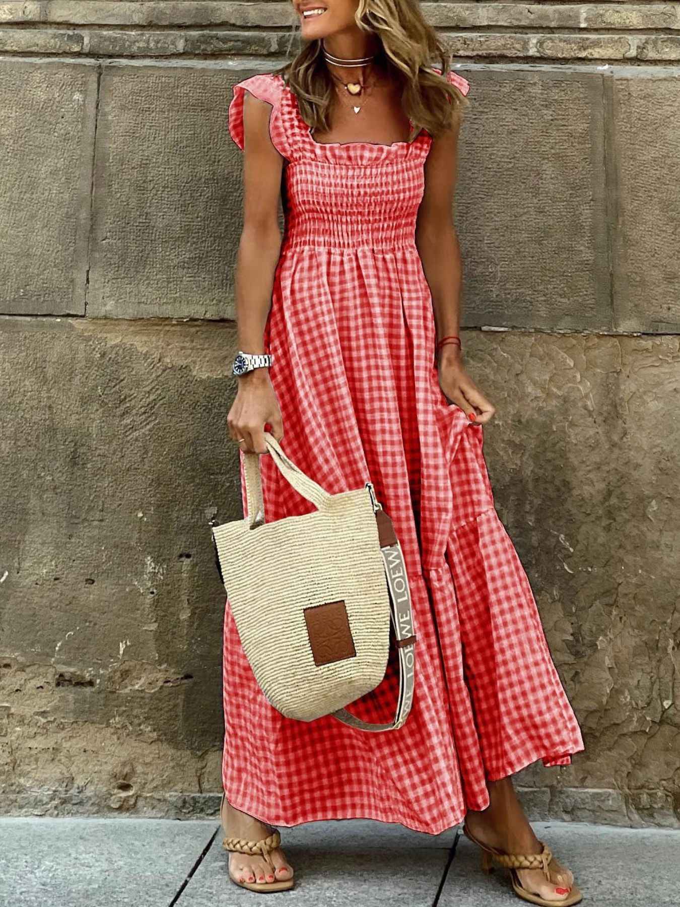 Robe longue à volants et smocks
