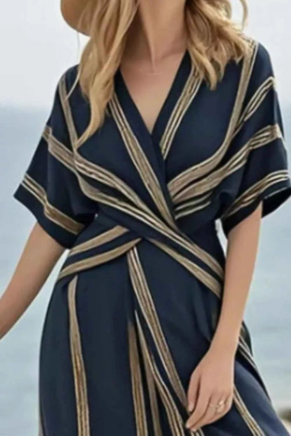 Robe maxi portefeuille rayée à manches courtes