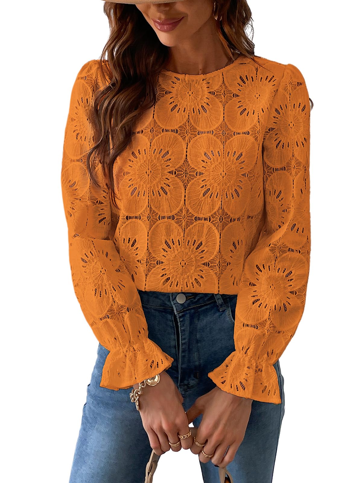 Blouse en dentelle guipure florale — col rond, manches longues évasées