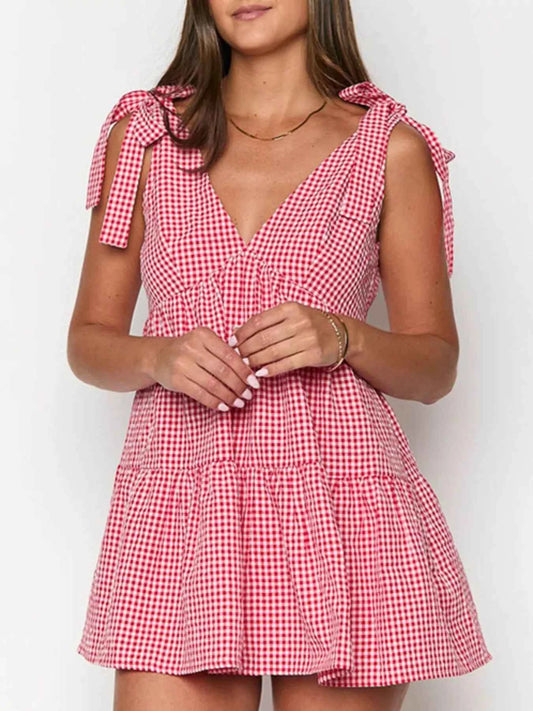 Robe courte vichy à bretelles nouées