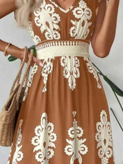 Robe à imprimé, col V et manches courtes à volants