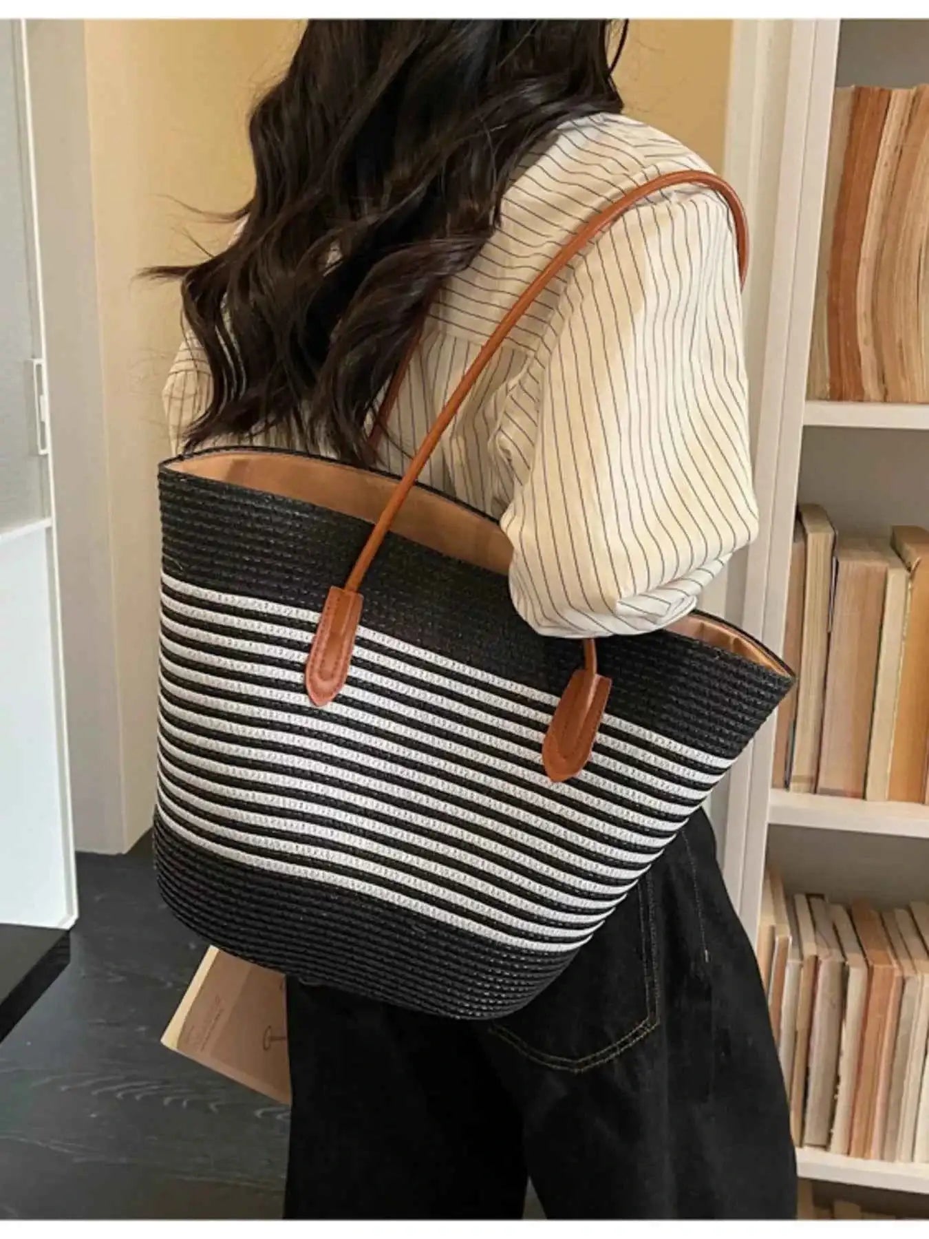 Sac à bandoulière tressé rayé
