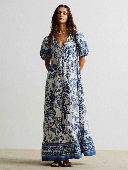 Robe maxi à imprimé floral, col noué et manches bouffantes