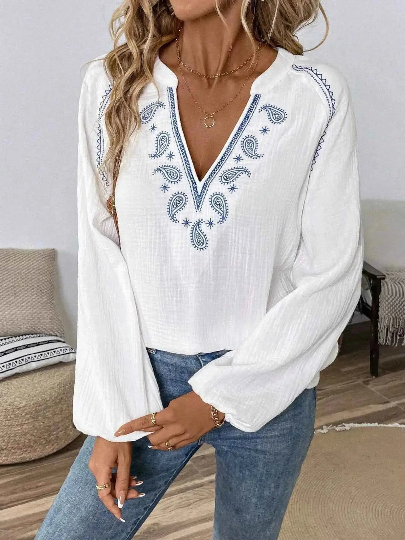 Blouse à motif paisley col cranté manches longues
