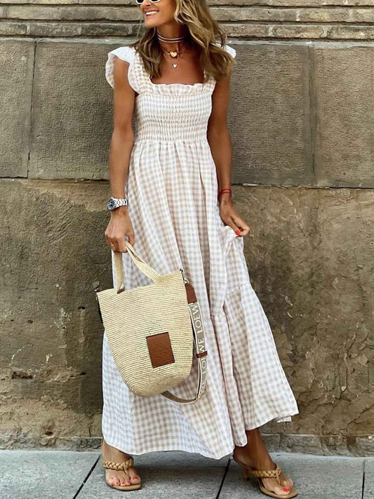 Robe longue à volants et smocks