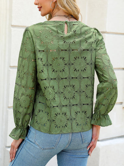 Blouse en dentelle guipure florale — col rond, manches longues évasées