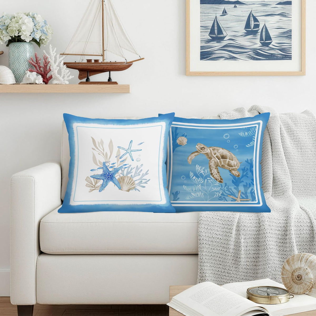 Lot de quatre housses de coussin en velours à motifs marins