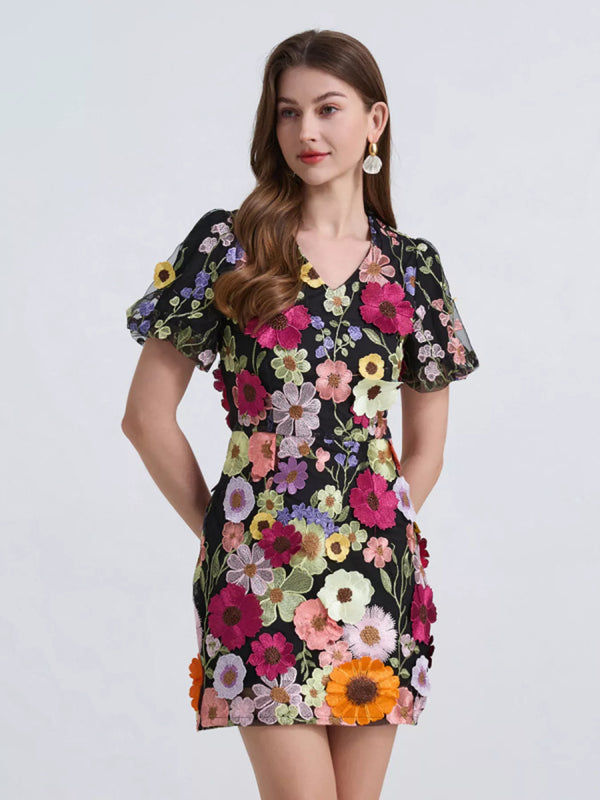 Robe mini à fleurs brodées manches bouffantes — 7 coloris