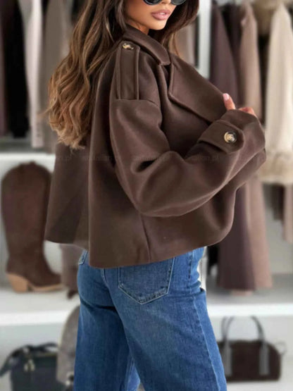 Veste courte croisée à boutons