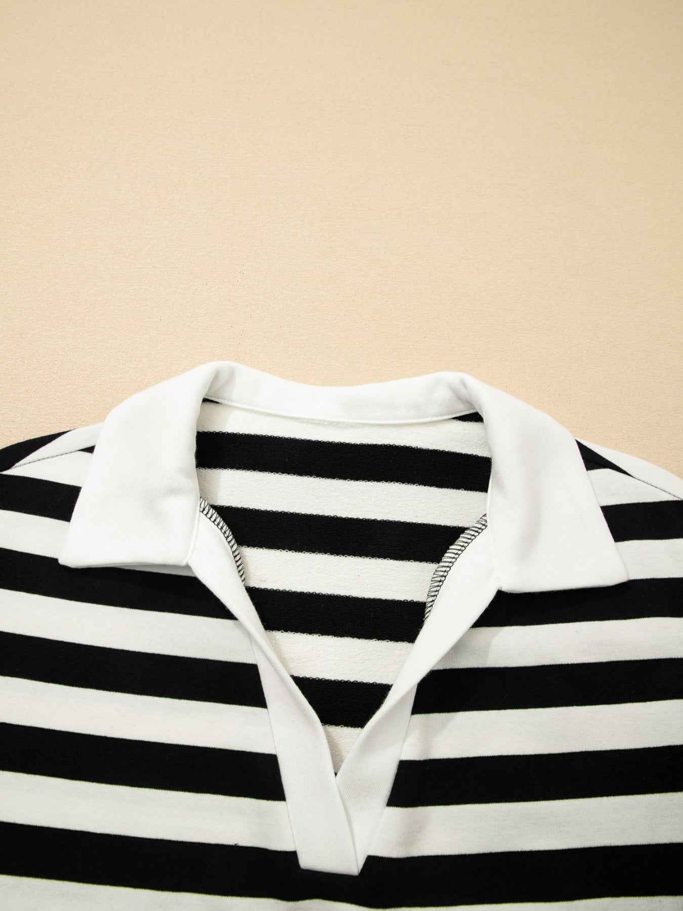 Blouse rayée à manches volantées