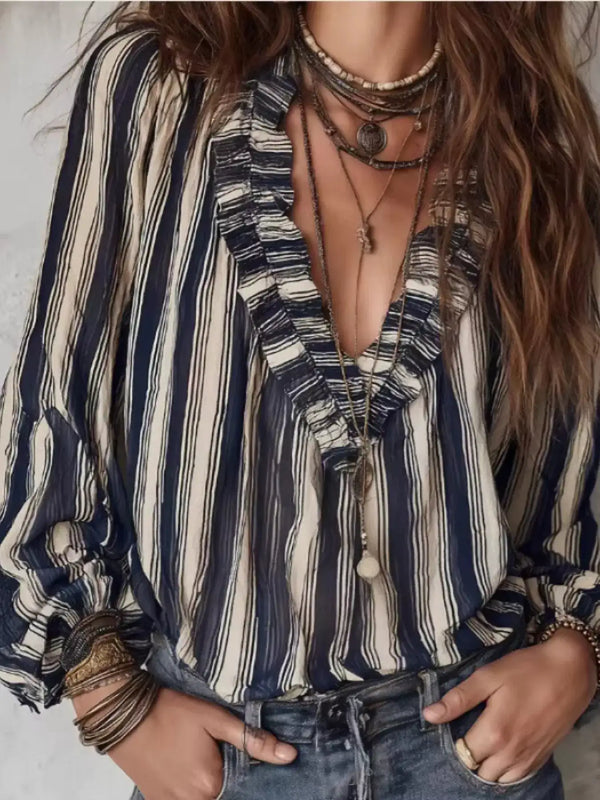 Blouse rayée marine col V volant festonné manches ballon