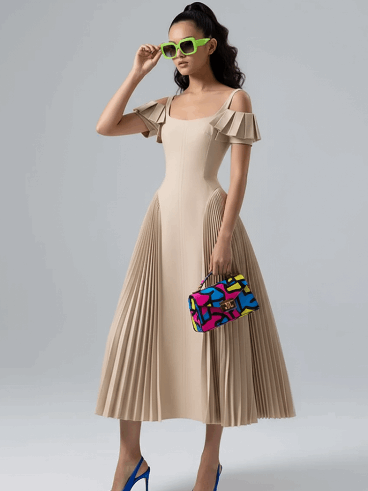 Robe caraco dos nu plissée avec détails patchwork pour femme | bymanyc new york - MyParisMonaco