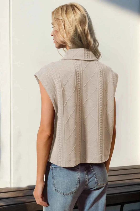 Gilet crop texturé à boutons-pression