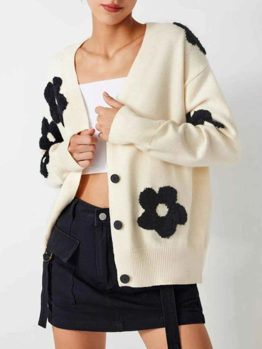 Cardigan en maille boutonné à appliques florales