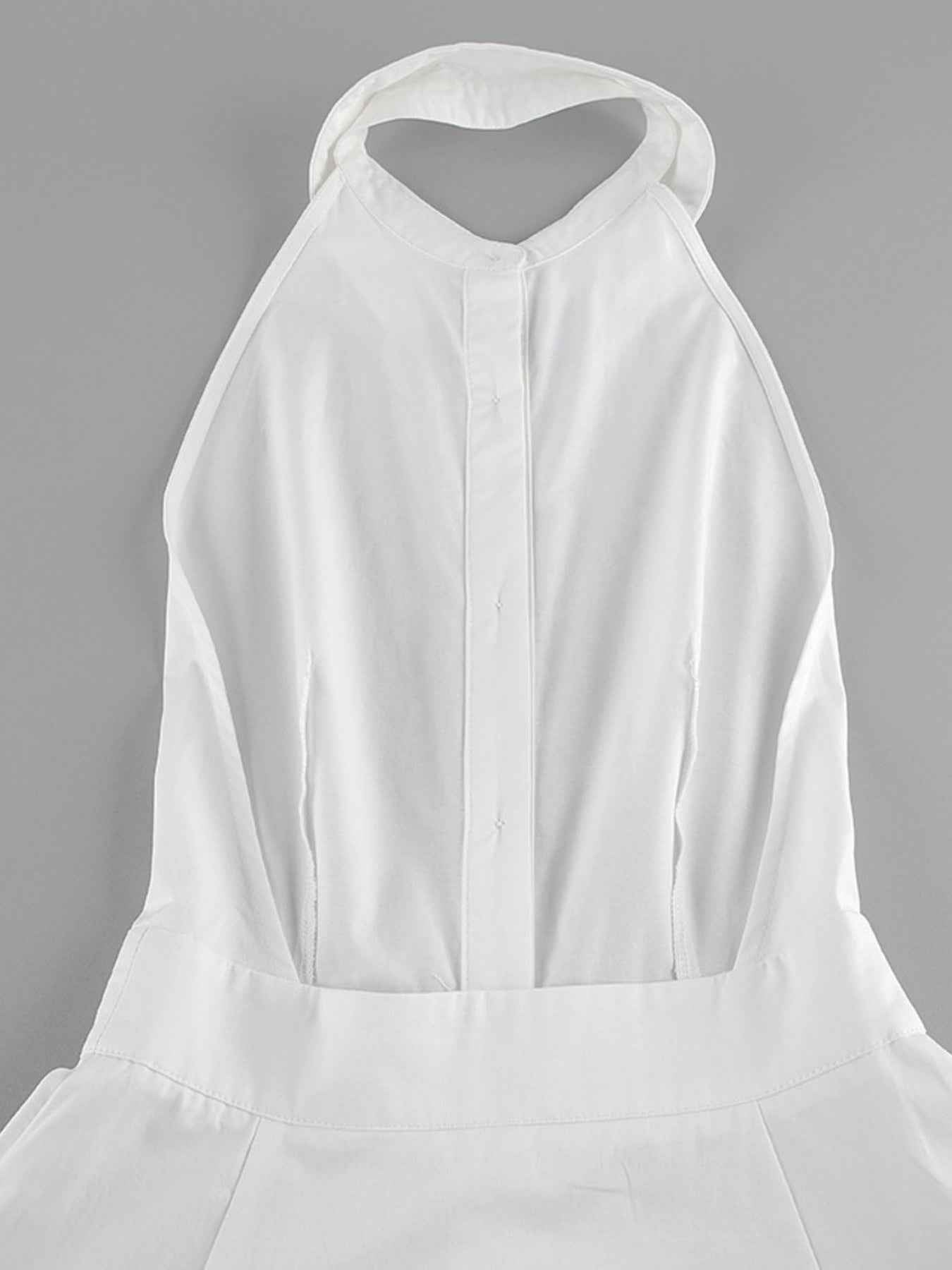 Robe maxi dos nu sans manches avec fermeture boutonnée