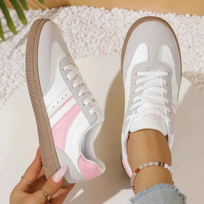 Sneakers à lacets bout rond