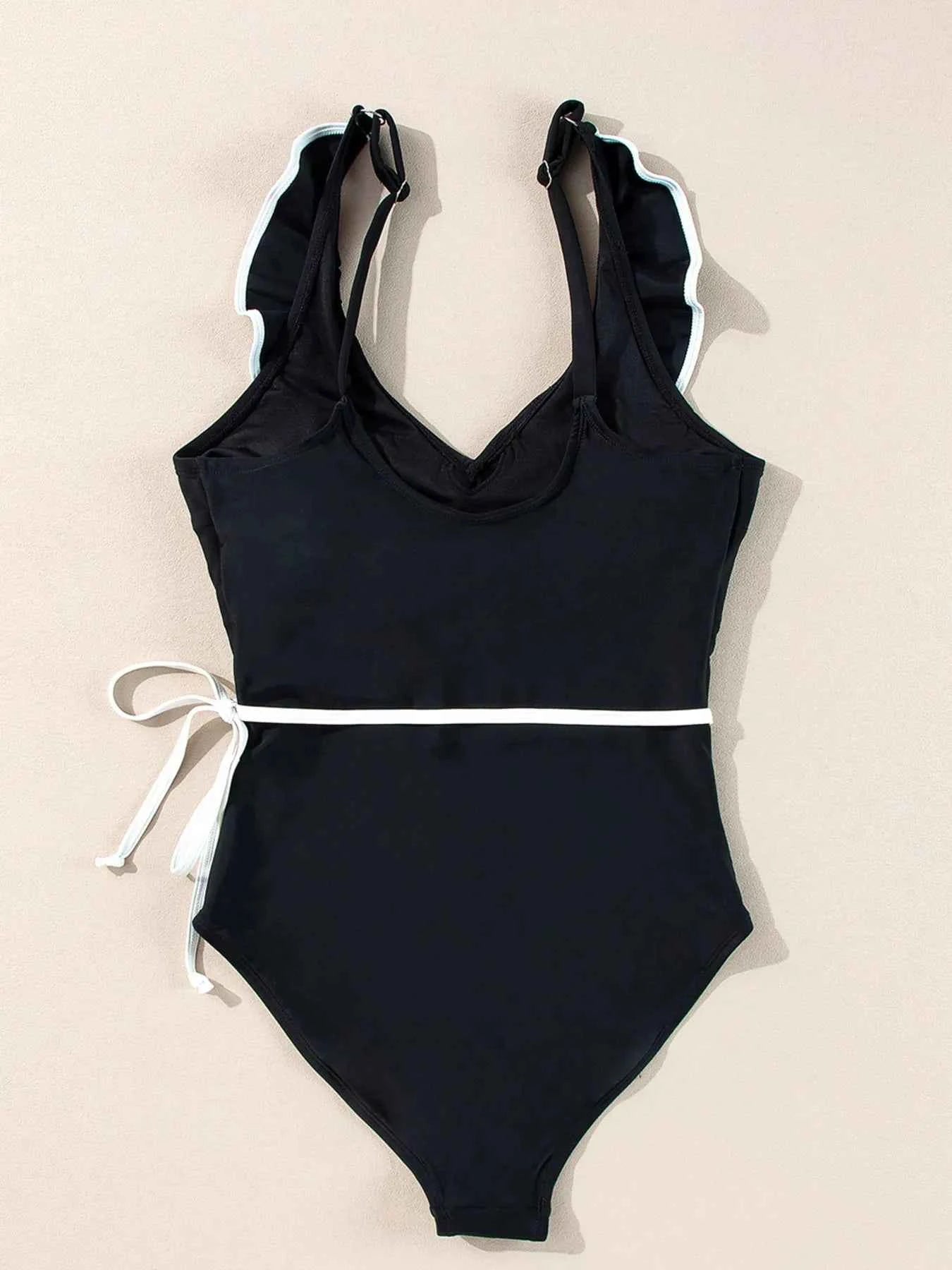 Maillot de bain une pièce col V à volants