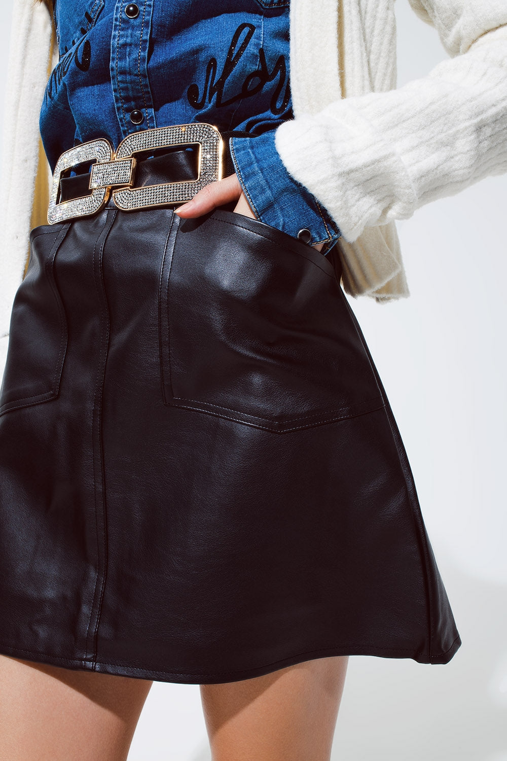 Mini jupe en simili cuir noir avec poches MyParisMonaco