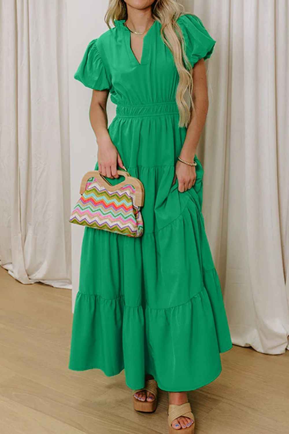 Robe maxi à volants étagés et manches bouffantes
