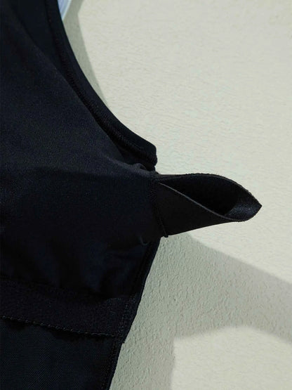 Maillot de bain une pièce col V à volants