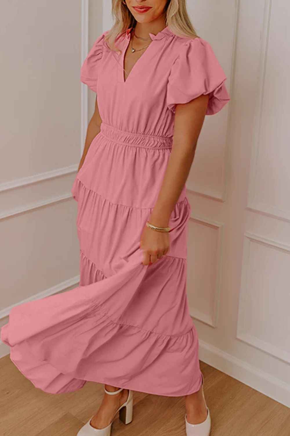 Robe maxi à volants étagés et manches bouffantes