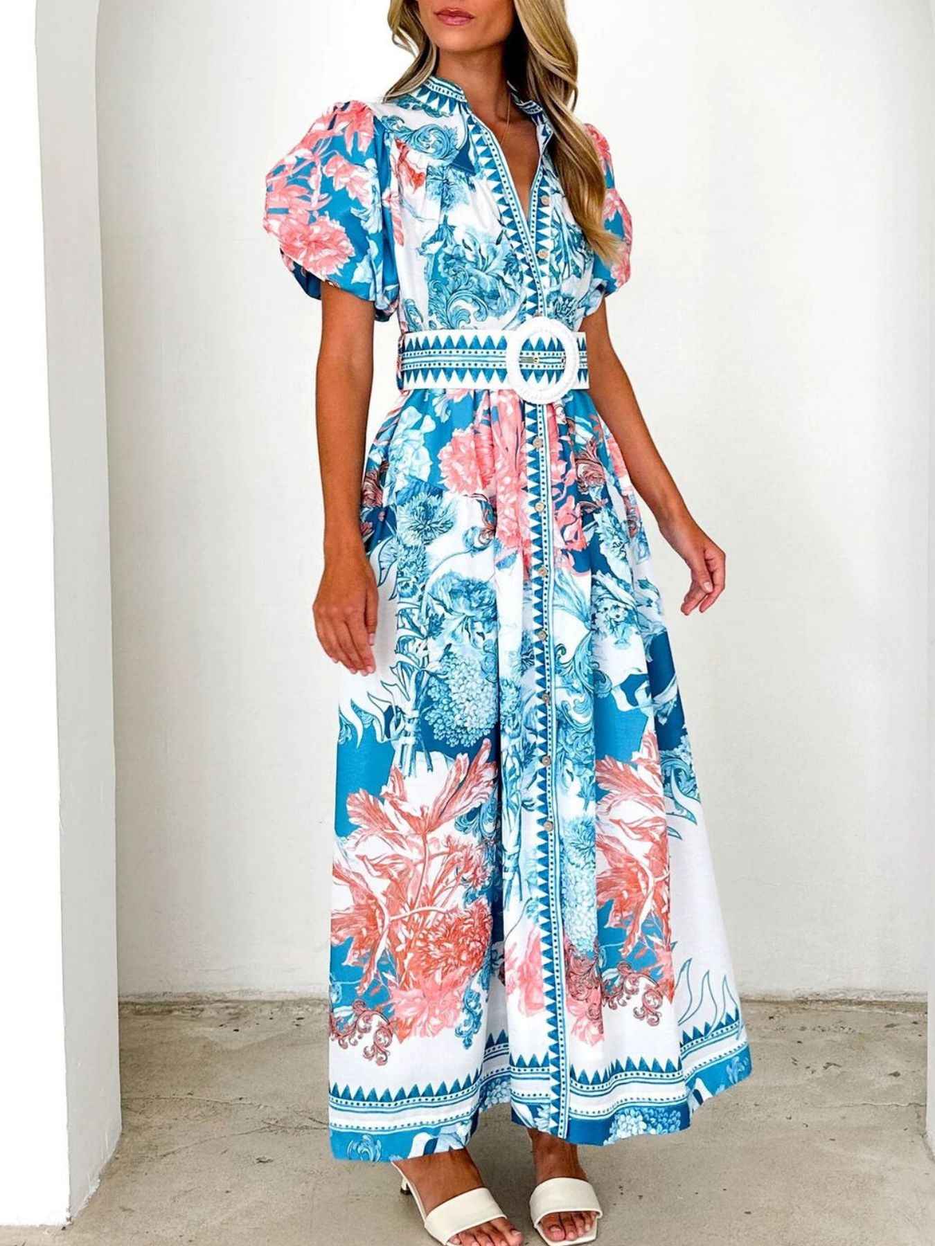 Robe midi à imprimé et manches bouffantes avec boutons